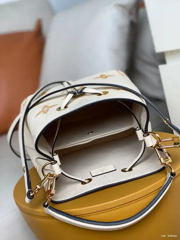 Cheap NÉONOÉ BB LOUIS VUITTON 0523